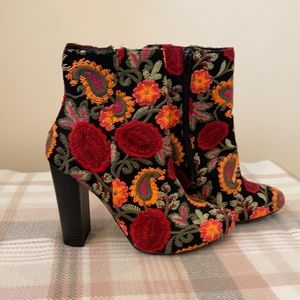 Steve Madden embroidered ankle boots